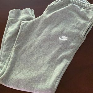 Nike joggers sweatpants